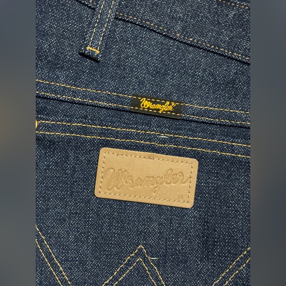 Wrangler Blue Bootcut Jeans with Rigid Denim - NWOT - Picture 4 of 12